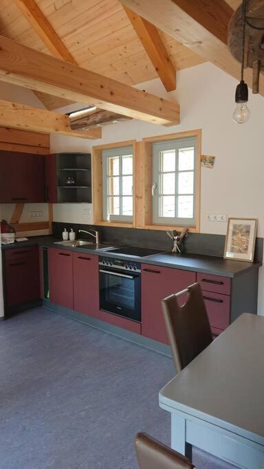 Mothsgut - Moderne Ferienwohnung Auf Dem Bauernhof Im Erzgebirge Oelsnitz  Luaran gambar